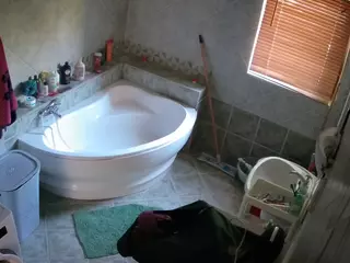 Julmodels Bathroom 1st Floor-2's Live Sex Cam Show