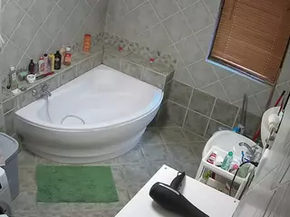 Julmodels Bathroom 1st Floor-2's Live Sex Cam Show