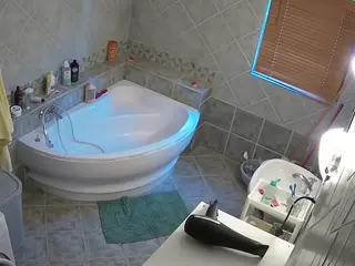 Julmodels Bathroom 1st Floor-2's Live Sex Cam Show