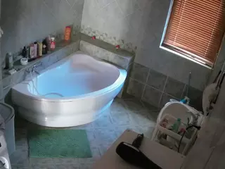 Julmodels Bathroom 1st Floor-2's Live Sex Cam Show