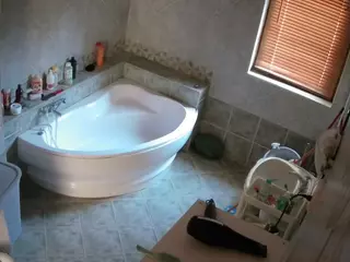 Julmodels Bathroom 1st Floor-2's Live Sex Cam Show