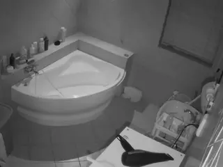 Julmodels Bathroom 1st Floor-2's Live Sex Cam Show