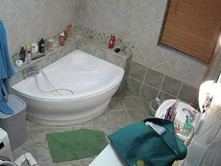 Julmodels Bathroom 1st Floor-2's Live Sex Cam Show