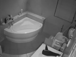 Julmodels Bathroom 1st Floor-2's Live Sex Cam Show