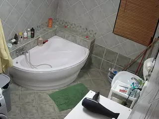 Julmodels Bathroom 1st Floor-2's Live Sex Cam Show