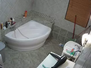 Julmodels Bathroom 1st Floor-2's Live Sex Cam Show