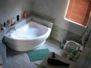 Julmodels Bathroom 1st Floor-2's Live Sex Cam Show