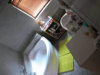 Julmodels Bathroom 1st Floor-2's Live Sex Cam Show