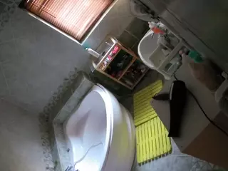 Julmodels Bathroom 1st Floor-2's Live Sex Cam Show