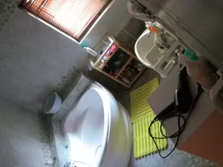Julmodels Bathroom 1st Floor-2's Live Sex Cam Show