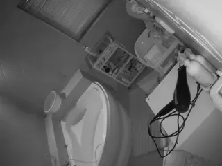 Julmodels Bathroom 1st Floor-2's Live Sex Cam Show