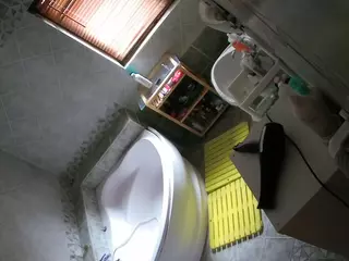 Julmodels Bathroom 1st Floor-2's Live Sex Cam Show