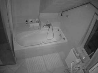 voyeurcam-julmodels-bath-2nd-1 Real Nude Models camsoda