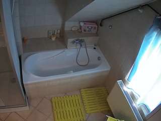 Julmodels Bathroom 2nd Floor-1