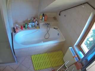 voyeurcam-julmodels-bath-2nd-1 Live Cam Models camsoda