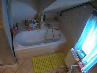 camsoda voyeurcam-julmodels-bath-2nd-1