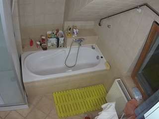 Horny Models camsoda voyeurcam-julmodels-bath-2nd-1