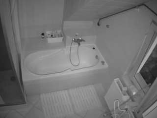 voyeurcam-julmodels-bath-2nd-1 Sexe Models camsoda