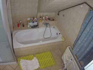 voyeurcam-julmodels-bath-2nd-1 Free Webcam Models camsoda