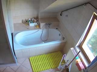 Voeur House camsoda voyeurcam-julmodels-bath-2nd-1