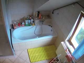 Amatoriale Coppia Sesso camsoda voyeurcam-julmodels-bath-2nd-1