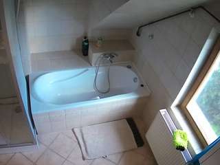 Julmodels Bathroom 2nd Floor-1