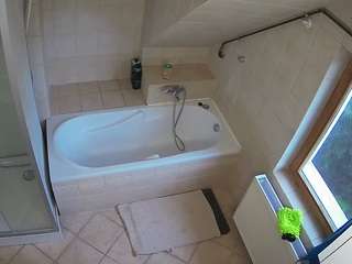 Julmodels Bathroom 2nd Floor-1