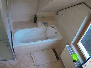Julmodels Bathroom 2nd Floor-1