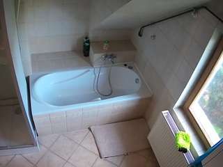 voyeurcam-julmodels-bath-2nd-1