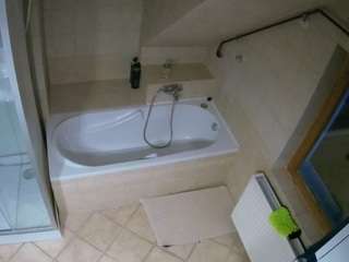 voyeurcam-julmodels-bath-2nd-1