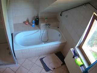 Julmodels Bathroom 2nd Floor-1