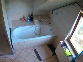 Julmodels Bathroom 2nd Floor-1