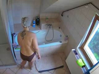 Julmodels Bathroom 2nd Floor-1