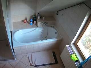 Julmodels Bathroom 2nd Floor-1