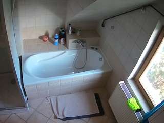 Julmodels Bathroom 2nd Floor-1