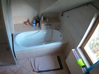 Julmodels Bathroom 2nd Floor-1