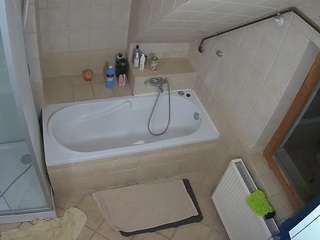 Julmodels Bathroom 2nd Floor-1