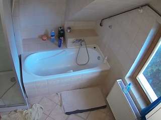 Julmodels Bathroom 2nd Floor-1