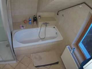 Julmodels Bathroom 2nd Floor-1