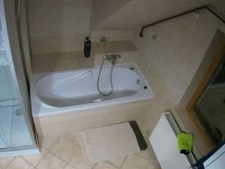 Julmodels Bathroom 2nd Floor-1