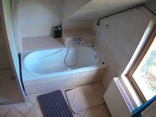 Julmodels Bathroom 2nd Floor-1