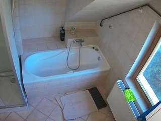 voyeurcam-julmodels-... webcam