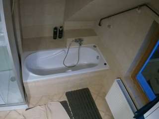 Julmodels Bathroom 2nd Floor-1