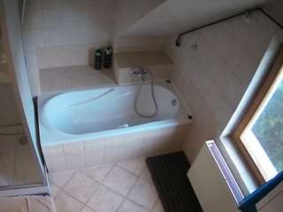voyeurcam-julmodels-bath-2nd-1 Modèle Webcam Profil
