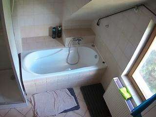  voyeurcam-julmodels-bath-2nd-1 chat room
