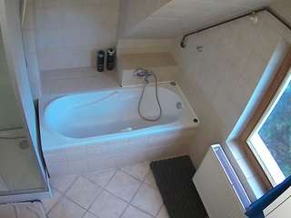Julmodels Bathroom 2nd Floor-1