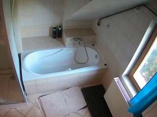 Julmodels Bathroom 2nd Floor-1