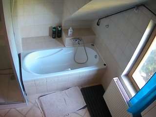 Julmodels Bathroom 2nd Floor-1