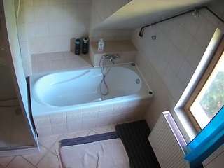 Julmodels Bathroom 2nd Floor-1