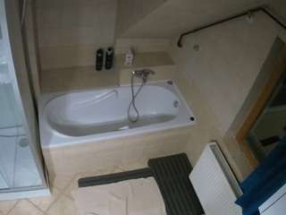 voyeurcam-julmodels-bath-2nd-1 Modèle Webcam Profil